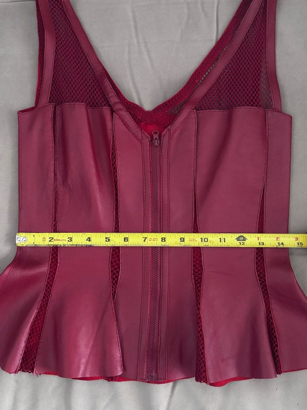 Ultra cool leather and mesh vest - Picture 8 of 10